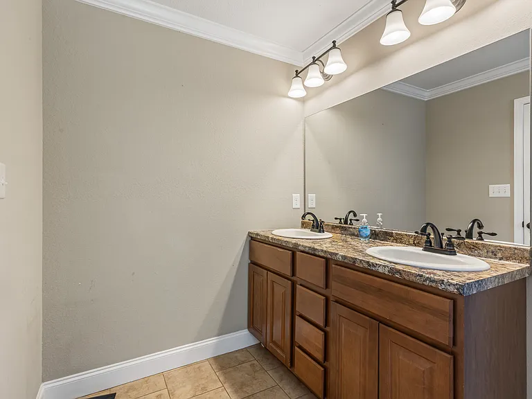 2623 Best Rd — Photo 18