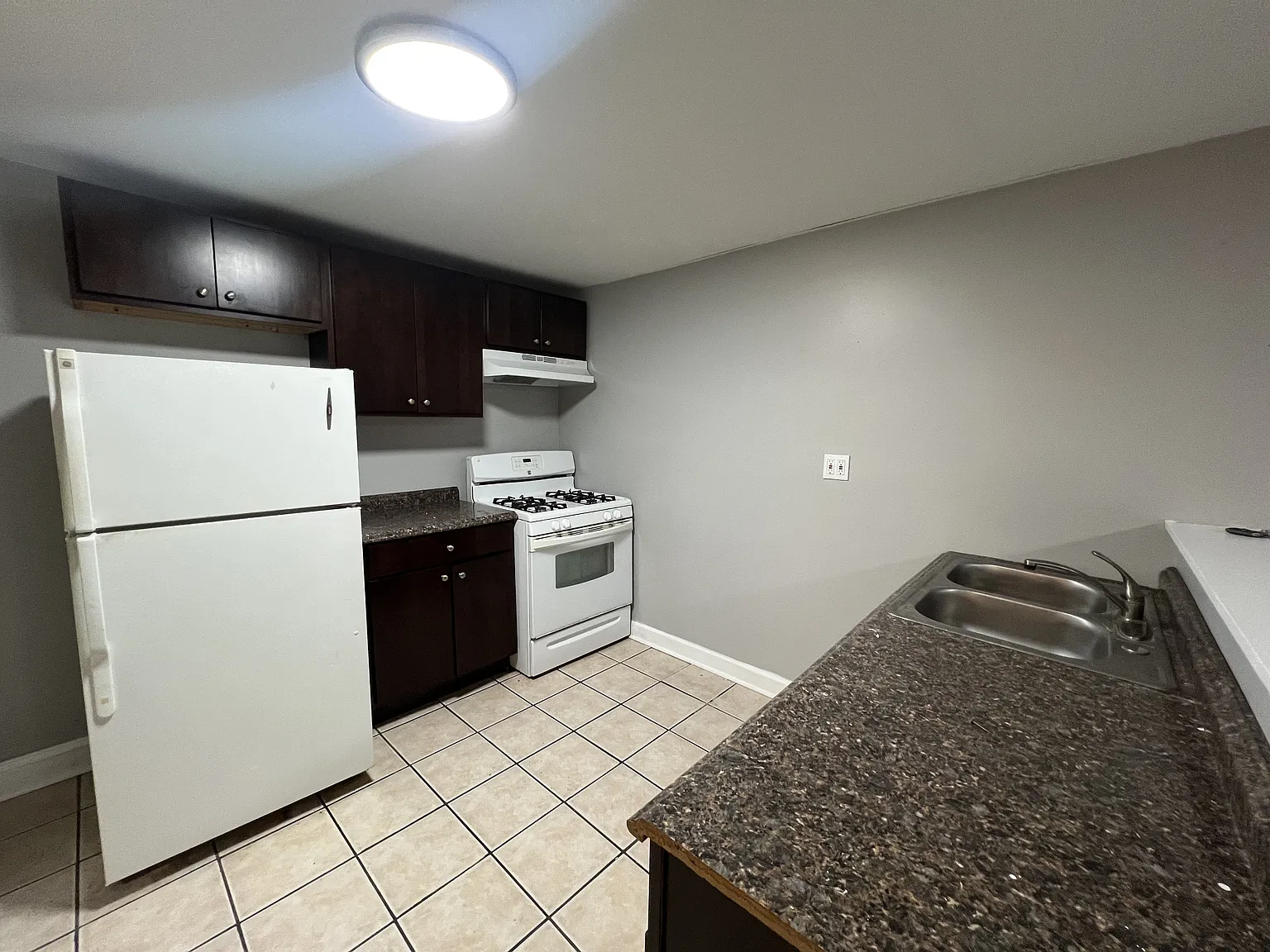 1 bed, 700 sqft, $1,395 — Photo 3