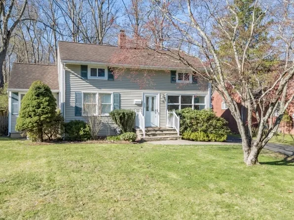 90 Delmore Ave, Berkeley Heights Twp., NJ 07922