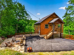 756 Ski View Ln, Sevierville, TN 37876