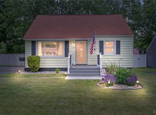 120 Gordon Rd, North Syracuse, NY 13212