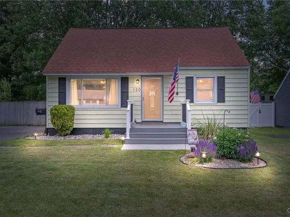 120 Gordon Rd, North Syracuse, NY 13212