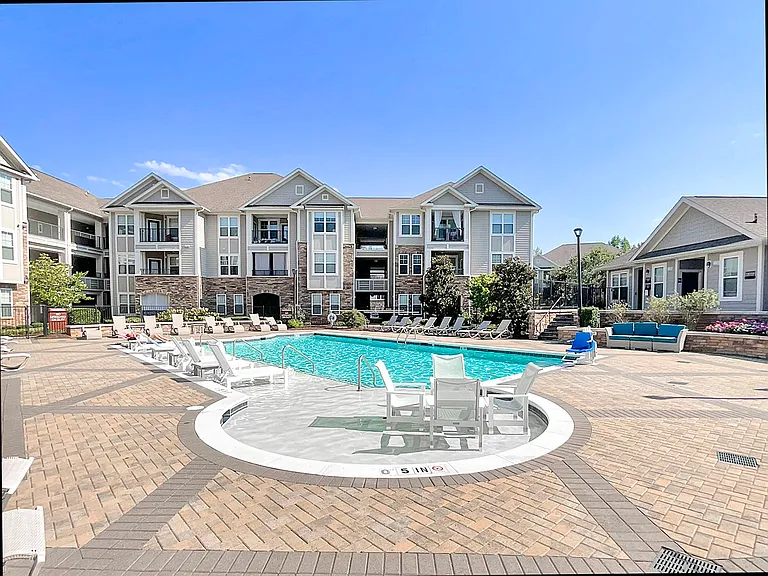 Legacy 521 Apartments — Photo 26
