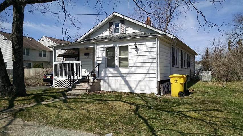 1st image of 103 E 8th St