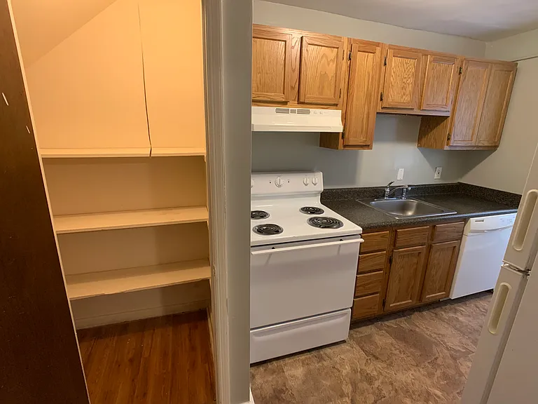 1632 Valley Ave — Photo 19