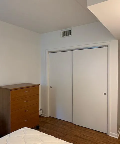 702 W Washington St — Photo 11