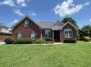 2714 Maylon Dr, Murfreesboro, TN 37128