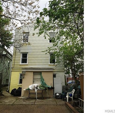 1st image of 211 N 5th Ave