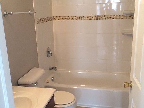 5th image of 6541 173rd Pl APT 3