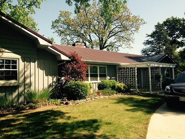 1st image of 8 Bridgeview Dr