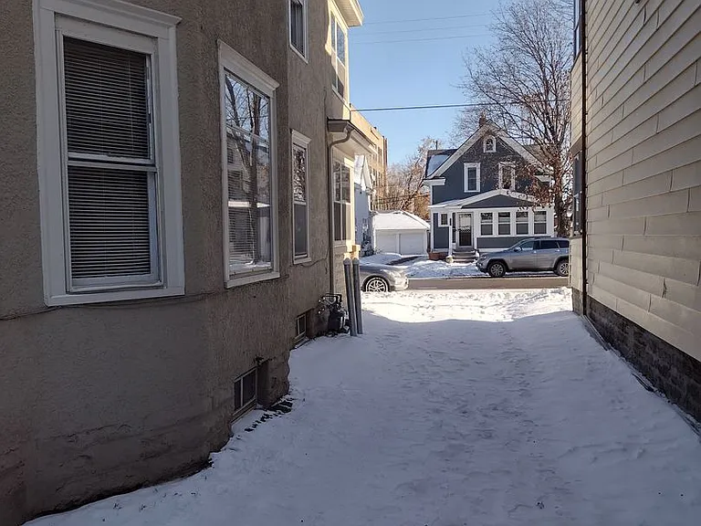 1326 Monroe St NE — Photo 7
