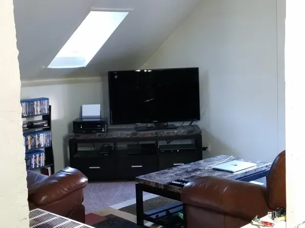 (undisclosed Address), Chicago, IL 60614