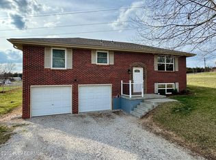 3448 Horseshoe Rd, Jefferson City, MO 65109