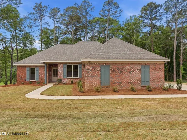 225 Walter Jones Rd, Mendenhall, MS 39114