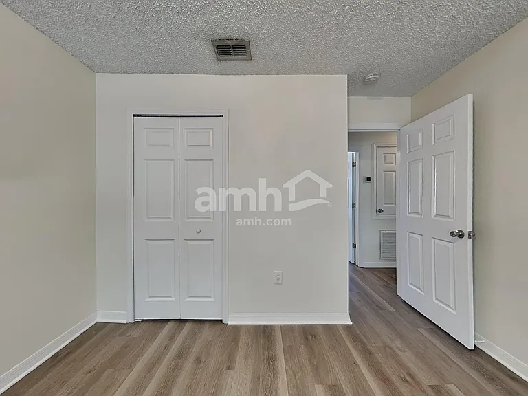 4618 Newbourne Way — Photo 16