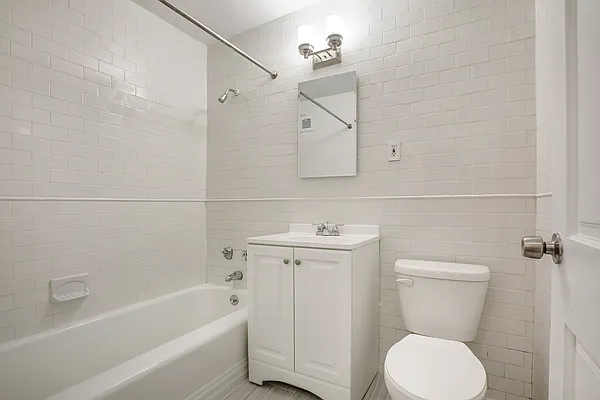 Rented by Algin Management | media 16