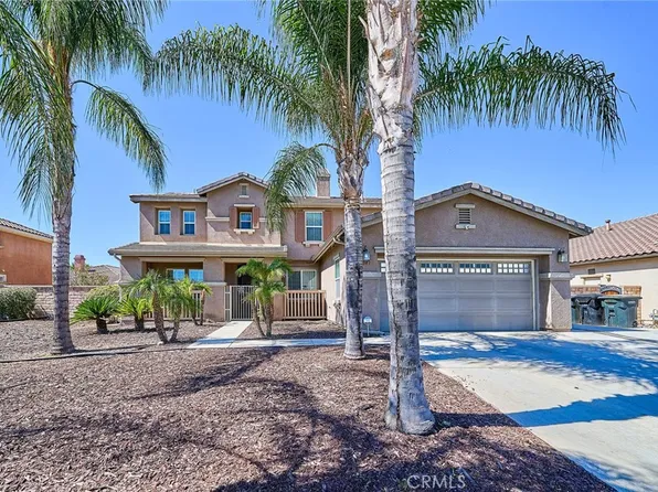 1043 Hawthorne Dr, Hemet, CA 92545