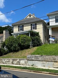 2628 Myrtle Ave NE, Washington, DC, 20018