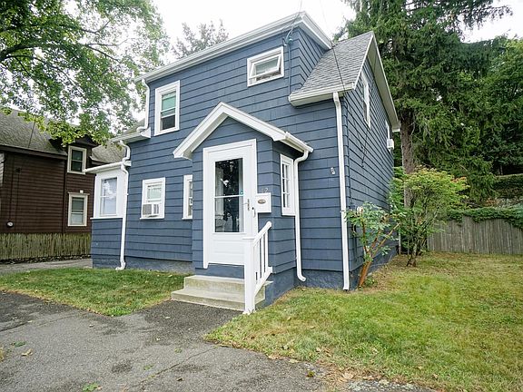 2nd image of 12 Bailey St