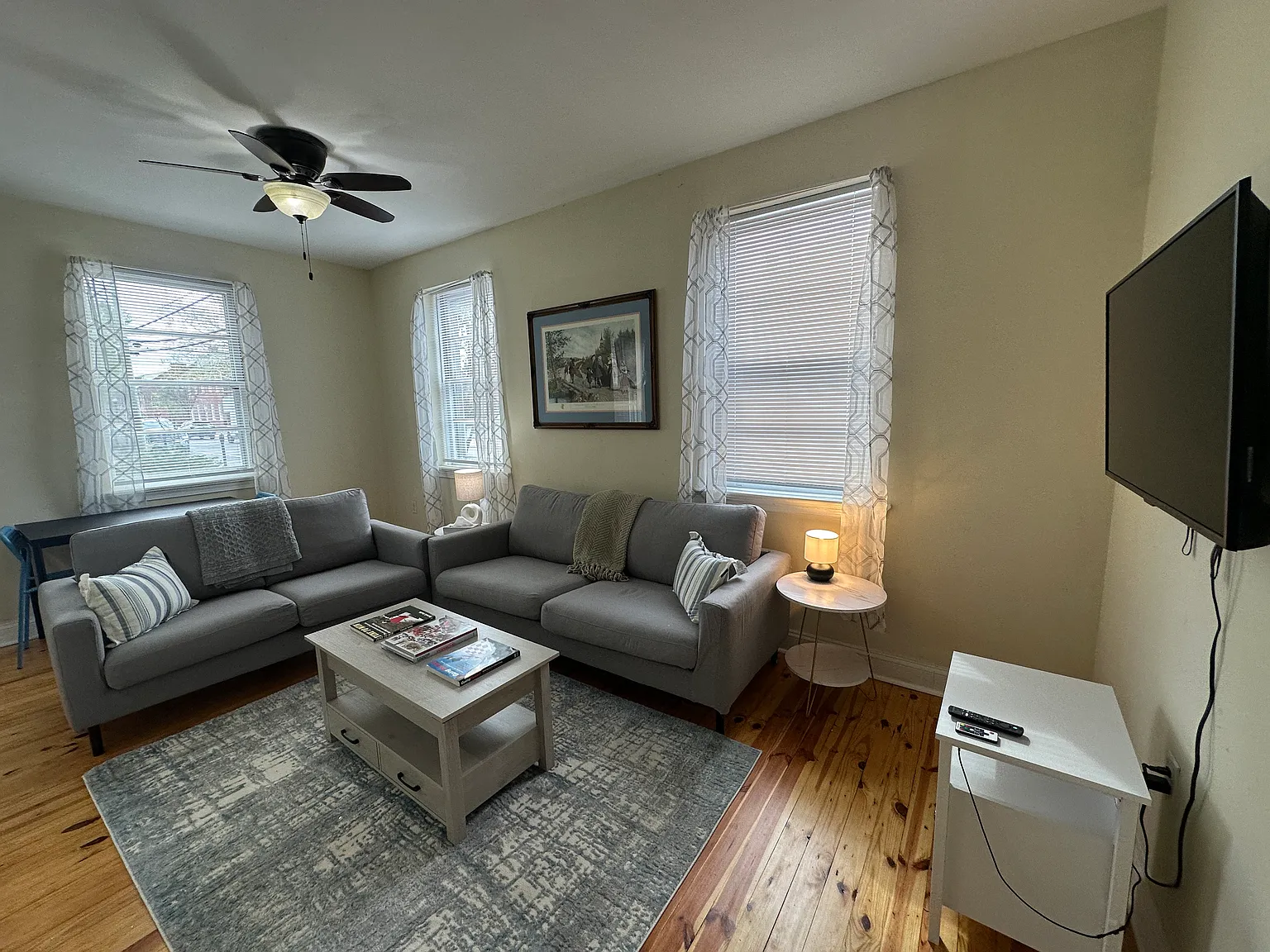1 bed, $1,600 — Photo 1