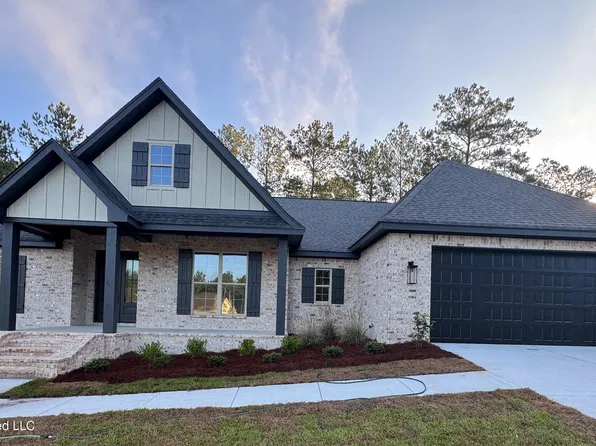 4 Stampede Pass, Sumrall, MS 39482