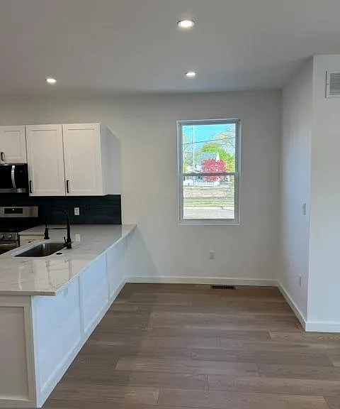 18 Pine St — Photo 4