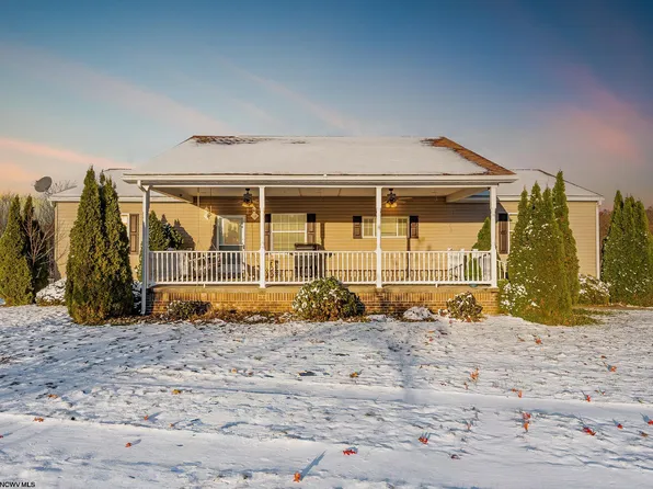 516 Braddock Rd, Markleysburg, PA 15459