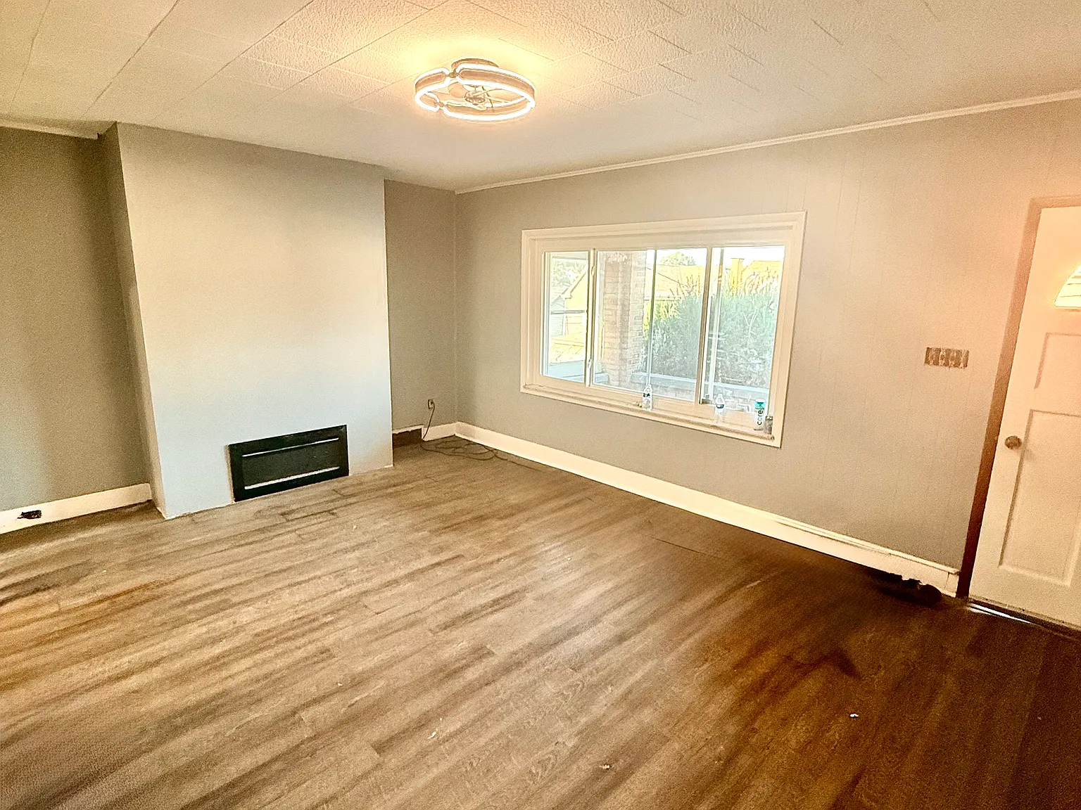 4 bed, 1430 sqft, $1,800 — Photo 3