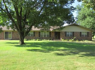 76 Charcoal Rd, Paris, AR 72855
