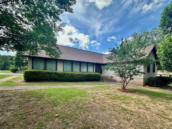 2504 Redwood Dr, Dalzell, SC 29040