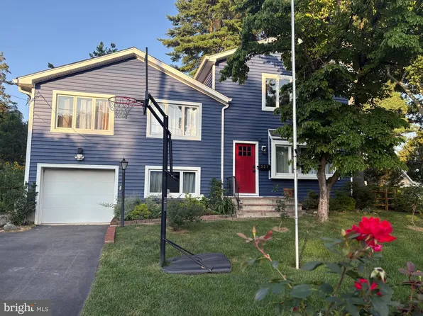 321 Walnut Ln, Princeton, NJ 08540