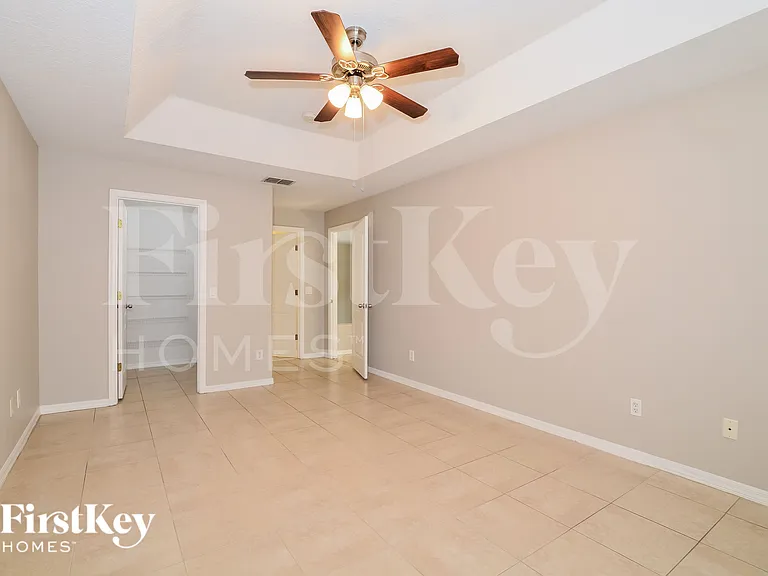 13219 Lakewind Dr — Photo 8