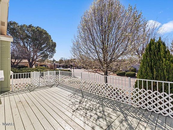 4th image of 904 W Driftwood Dr