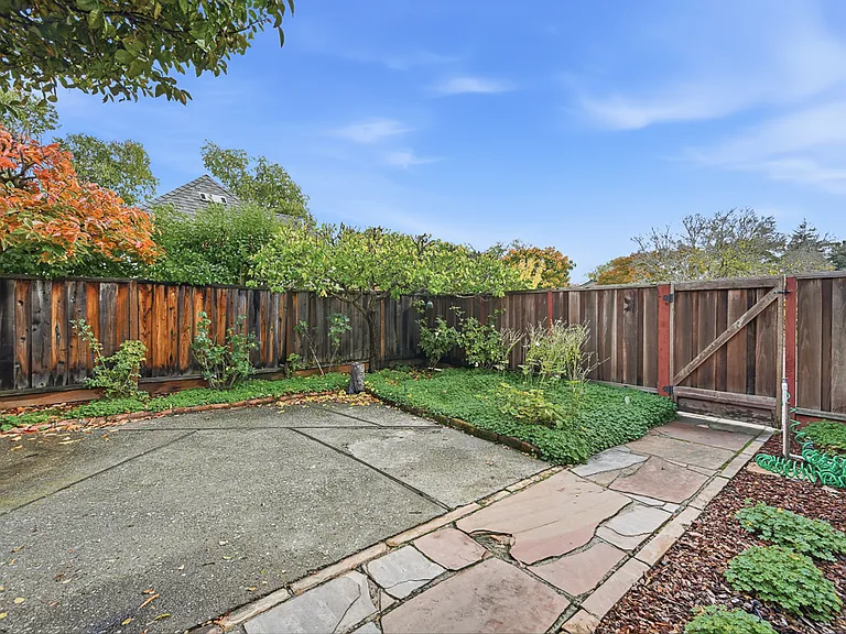 20 Kent Pl — Photo 93
