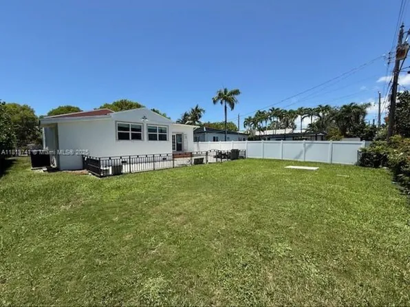 1525 SW 18th St, Miami, FL 33145
