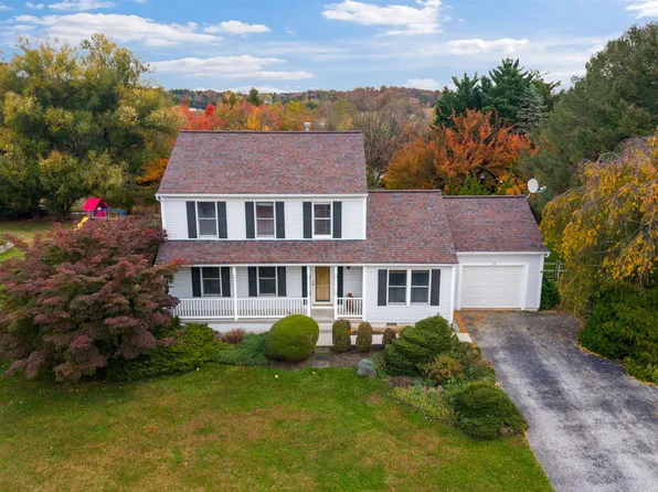 23 Clear Run Dr, Shrewsbury, PA 17361