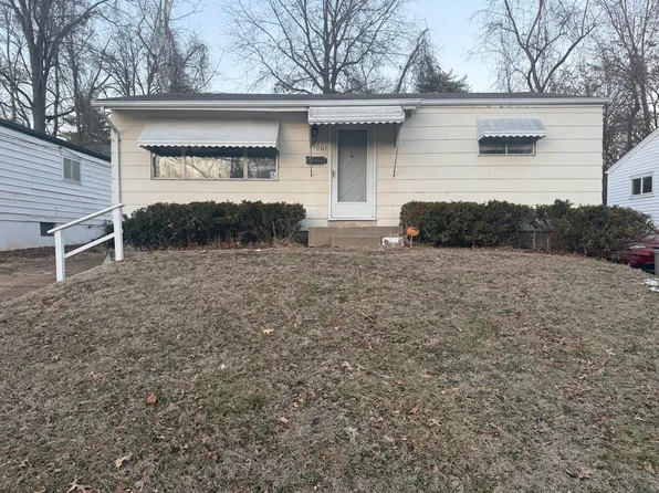 1001 Clearfield Dr, Saint Louis, MO 63135