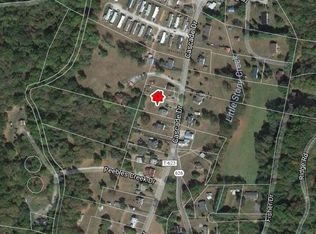 708 Cascade Dr, Pembroke, VA 24136