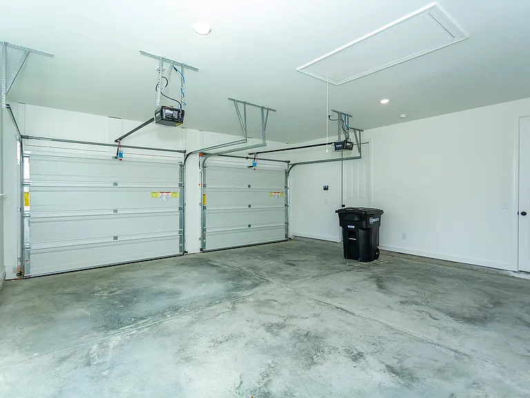 3441 Blackridge Dr — Photo 45