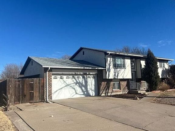 2nd image of 1109 Russell Ave