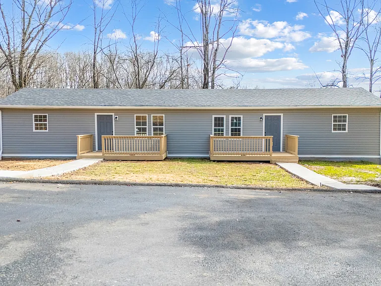 244 Newcomb Dr — Photo 1