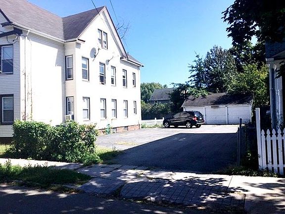 4th image of 25 Tour Ave #2
