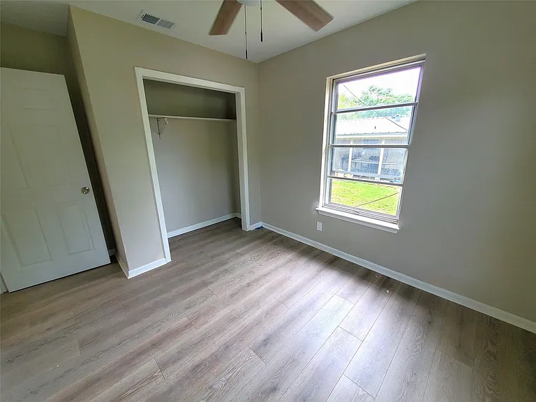 8907 Shepard Dr — Photo 7