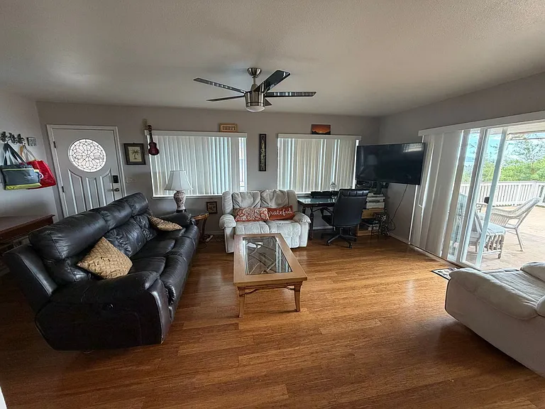 2570 Hunakai St — Photo 6