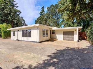 697 Idylwood Dr SE, Salem, OR