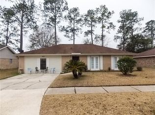 405 Pine Shadows Dr, Slidell, LA 70458