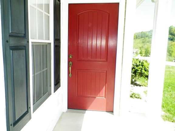 4th image of 225 Deerfield Ln