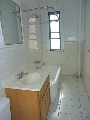 Rented by Urban Real Estate Property Group Inc | media 20