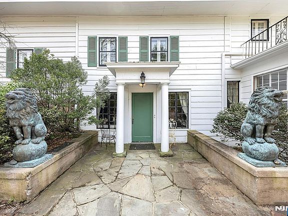 3rd image of 401 Wearimus Rd