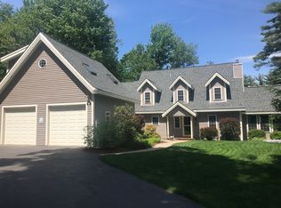 9 Clubhouse Dr, Moultonboro, NH 03254